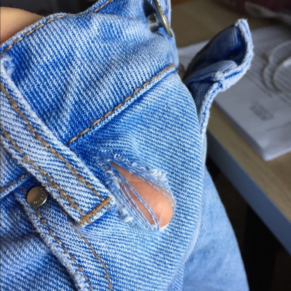 pacsun high waist light wash mom shorts - Picture 5 of 5